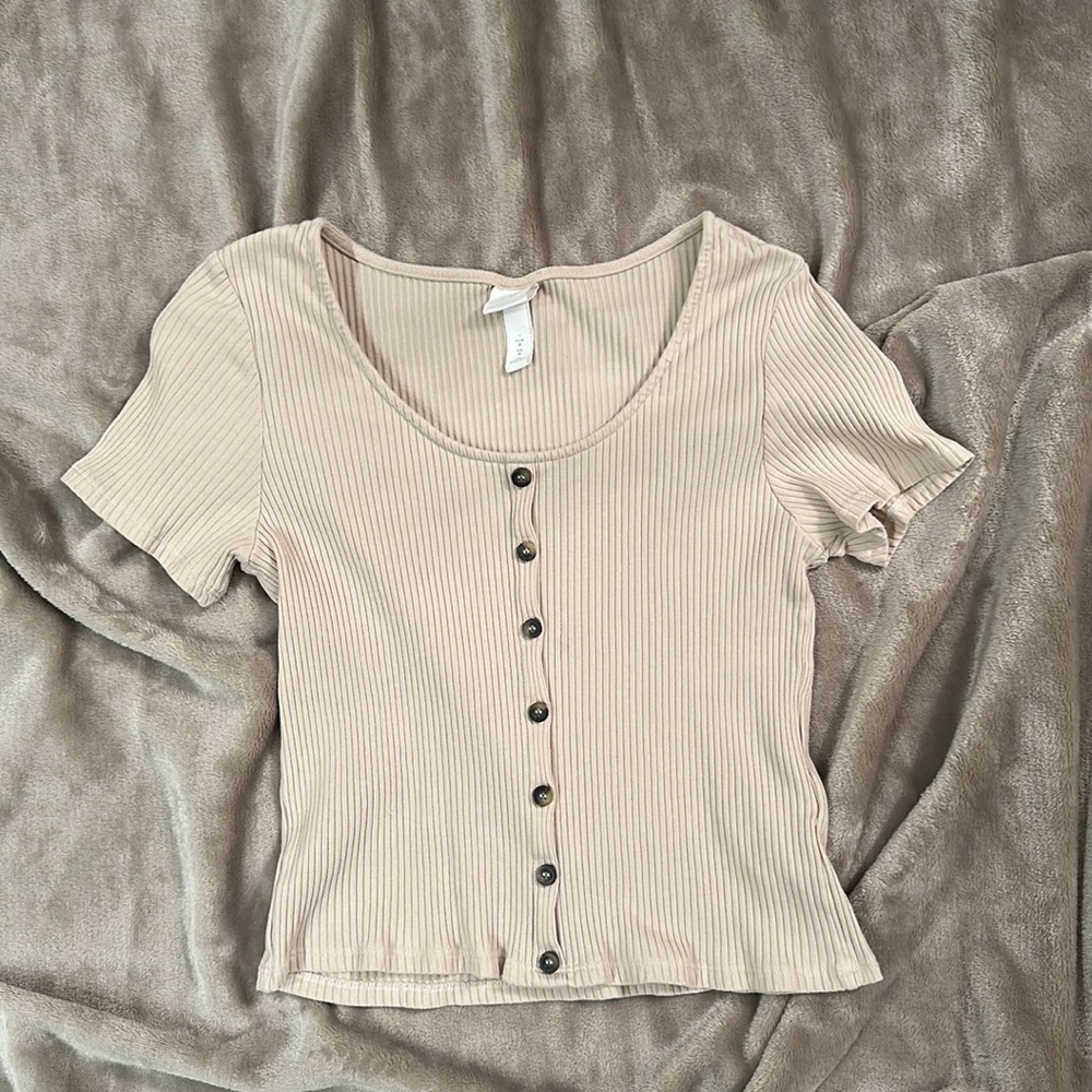 Casual Cream Short Sleeve Shirt | H&M | Size Medium